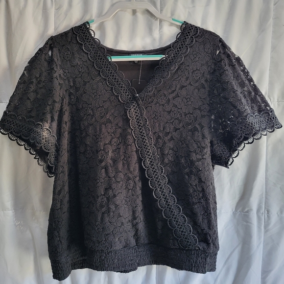 torrid Tops - NWT Torrid Stretch Lace Crop Top Black 3X